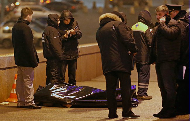 "Посмотрите кто пришел!" или "А где же на самом деле убили Немцова?"