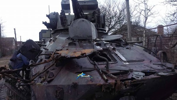 Комбат «Азова» врезался в памятник героям ВОВ и погиб Комбат «Азова» врезался в памятник героям ВОВ и погиб