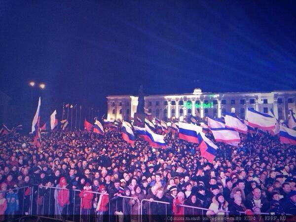 День воссоединения Крыма с Россией предлагают сделать всероссийским праздником День воссоединения Крыма с Россией предлагают сделать всероссийским праздником