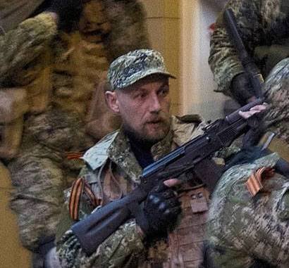 В ЛНР продолжается зачистка защитников Новороссии В ЛНР продолжается зачистка защитников Новороссии