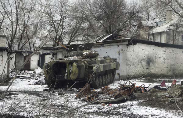 Ополчение продвигается в сторону Мариуполя Ополчение продвигается в сторону Мариуполя
