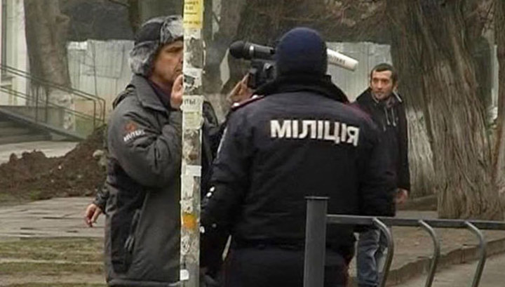 У станции метро в Киеве прогремел взрыв У станции метро в Киеве прогремел взрыв