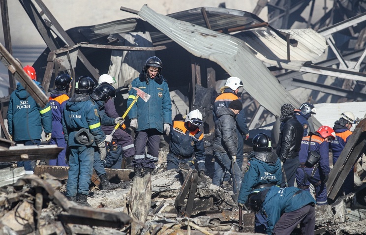 Президент Татарстана Рустам Минниханов объявил 14 марта Днем траура в республике Президент Татарстана Рустам Минниханов объявил 14 марта Днем траура в республике