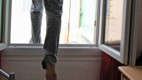 В Одессе сотрудник прокуратуры покончил жизнь самоубийством В Одессе сотрудник прокуратуры покончил жизнь самоубийством