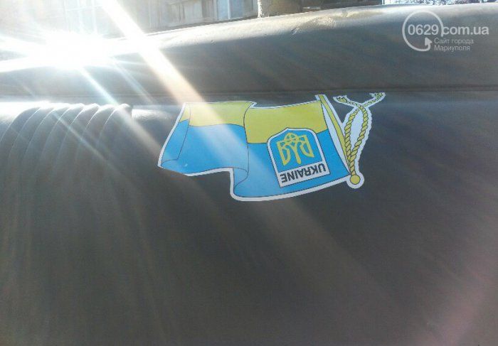 Пьяные солдаты ВСУ в Мариуполе протаранили авто, пытаясь проскочить на красный сигнал светофора Пьяные солдаты ВСУ в Мариуполе протаранили авто, пытаясь проскочить на красный сигнал светофора