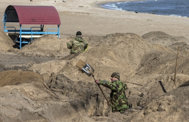 Мариуполь - войска хунты готовы к атаке с моря Мариуполь - войска хунты готовы к атаке с моря