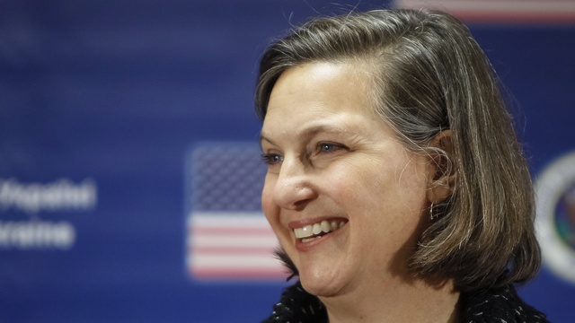 Consortiumnews: Нуланд превратила войну на Украине в «семейный бизнес» Consortiumnews: Нуланд превратила войну на Украине в «семейный бизнес»