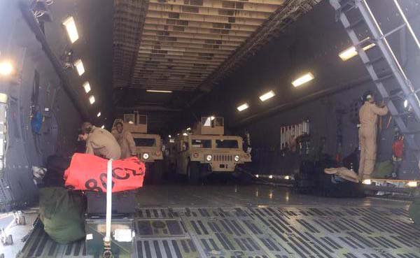 На поддержку "демократии"