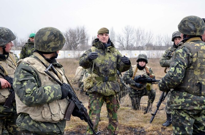 Спасут ли западные инструкторы Украину? Спасут ли западные инструкторы Украину?