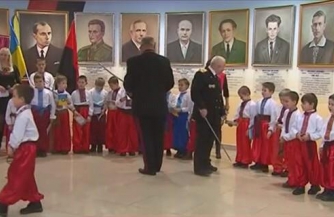 Инкубатор нацистских иуд