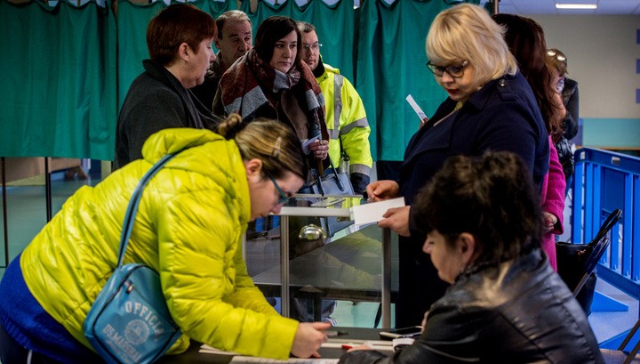 Выборы во Франции: правящая партия терпит сокрушительное поражение Выборы во Франции: правящая партия терпит сокрушительное поражение