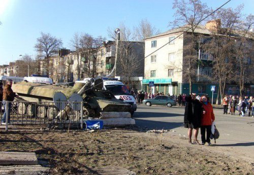 В Константиновке под гусеницами МТ-ЛБ ВСУ погибла 8-летняя девочка, еще 2 человека пострадали