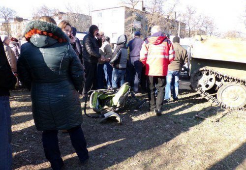 В Константиновке под гусеницами МТ-ЛБ ВСУ погибла 8-летняя девочка, еще 2 человека пострадали