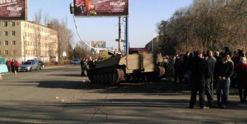 В Константиновке под гусеницами МТ-ЛБ ВСУ погибла 8-летняя девочка, еще 2 человека пострадали