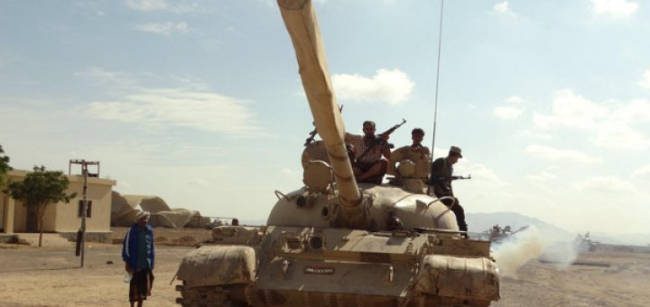 Хуситы захватили порт Адена Хуситы захватили порт Адена