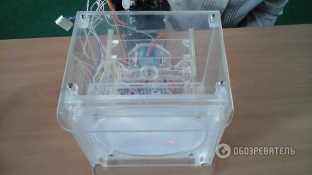 Помните волшебный магнитный бронежилет, притягивающий пули тупой стороной? Помните волшебный магнитный бронежилет, притягивающий пули тупой стороной?