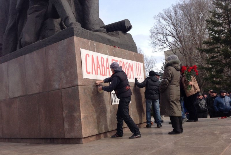 Освободителям Николаева от фашистов и их пособников посвящается Освободителям Николаева от фашистов и их пособников посвящается