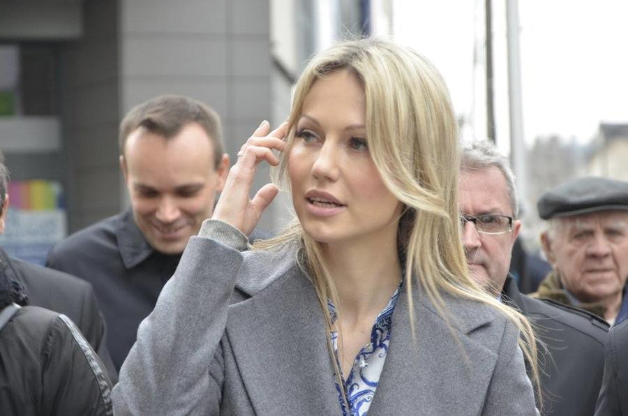 Кандидат в президенты Польши намерена снять санкции с России и поехать в Москву Кандидат в президенты Польши намерена снять санкции с России и поехать в Москву