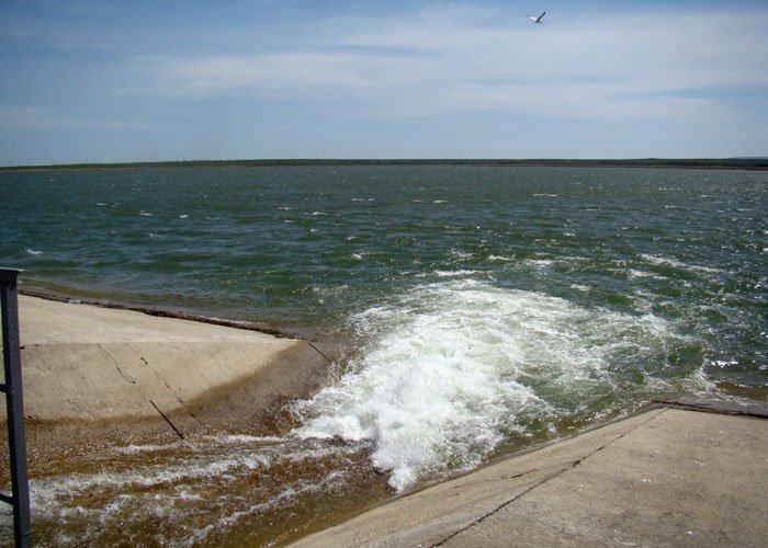 Крым покончил с водным шантажом Украины Крым покончил с водным шантажом Украины