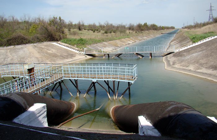 Крым покончил с водным шантажом Украины Крым покончил с водным шантажом Украины