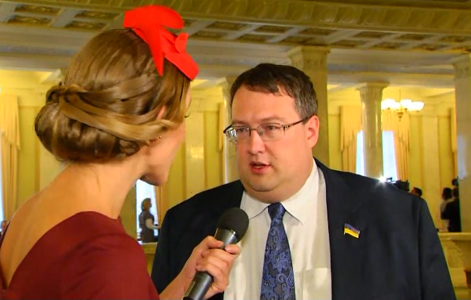 Антон Геращенко - вор и пьяница. Факты Антон Геращенко - вор и пьяница. Факты