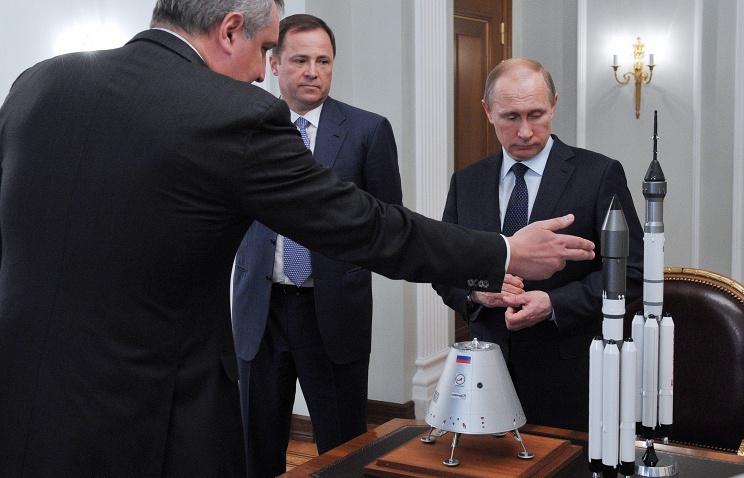 Путин внес в Госдуму законопроект о создании госкорпорации "Роскосмос" Путин внес в Госдуму законопроект о создании госкорпорации "Роскосмос"