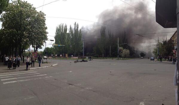 9 мая годовщина расстрела праздничной демонстрации в Мариуполе