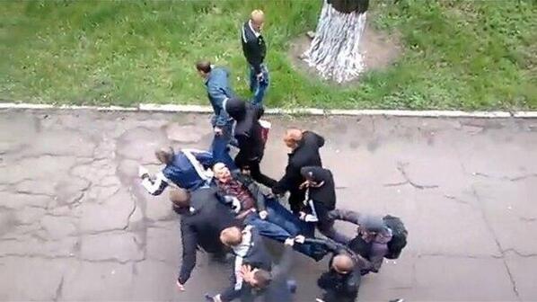 9 мая годовщина расстрела праздничной демонстрации в Мариуполе