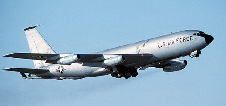 Над Ла-Маншем пропал американский военный самолет Над Ла-Маншем пропал американский военный самолет