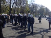 Под Радой более тысячи человек потребовали отставки Кличко