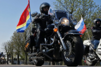 Калининградские байкеры почтили память советских воинов в Польше