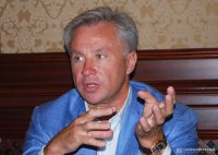 Украина: война и кризис как средство обогащения олигархов