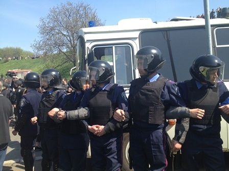 Около 20 человек попытались помешать акции коммунистов в Киеве