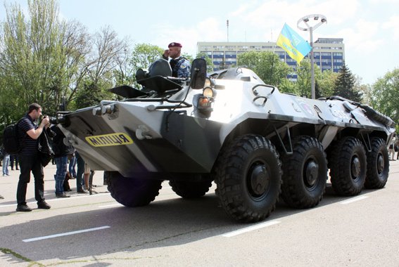 Порошенко провёл акцию устрашения в Одессе — пулемёты на месте сожжения людей Порошенко провёл акцию устрашения в Одессе — пулемёты на месте сожжения людей