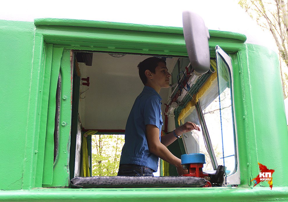 К 1 мая в Донецке открылась детская железная дорога