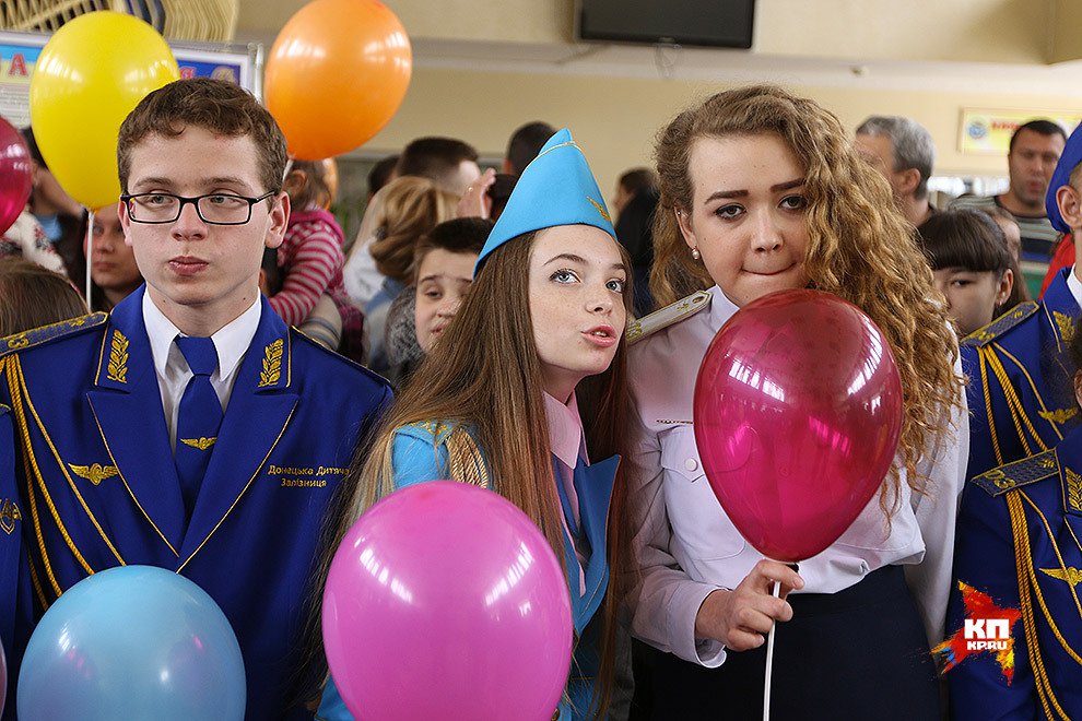 К 1 мая в Донецке открылась детская железная дорога