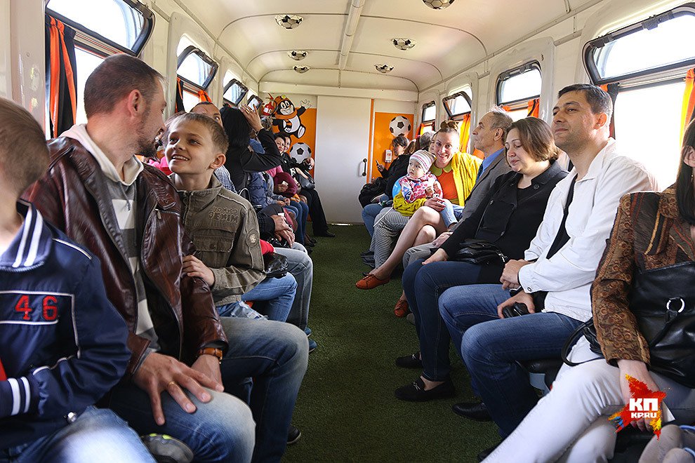 К 1 мая в Донецке открылась детская железная дорога