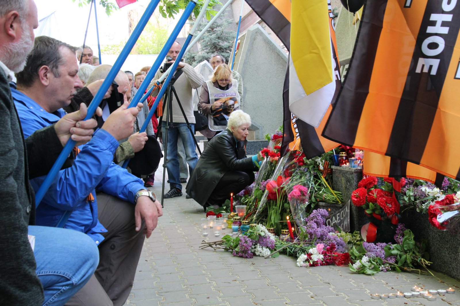Митинг в Севастополе памяти патриотов погибших в Одессе Митинг в Севастополе памяти патриотов погибших в Одессе