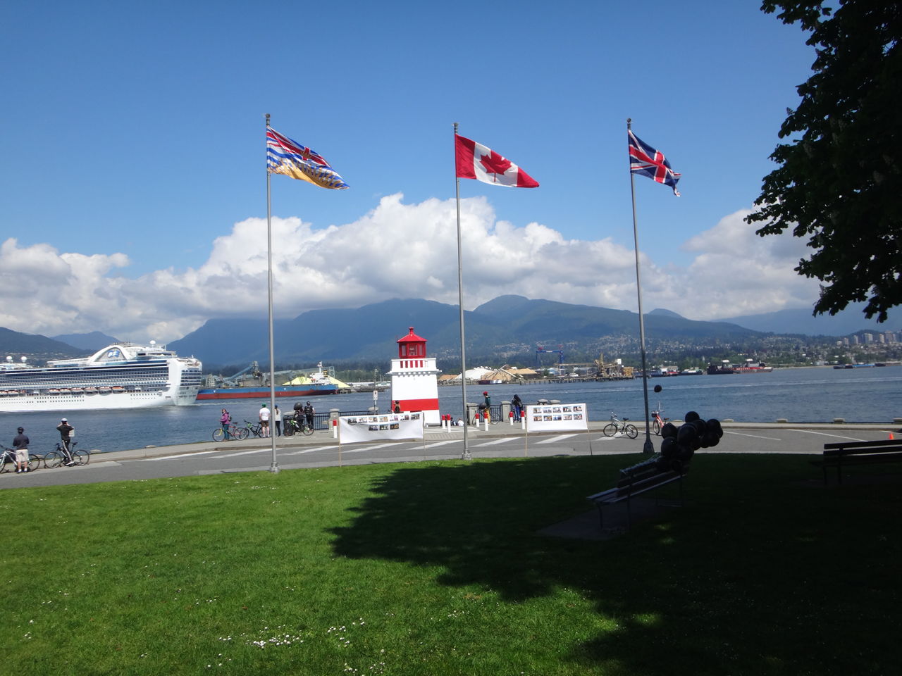 Как почтили память погибших Одесситов в Ванкувере Как почтили память погибших Одесситов в Ванкувере