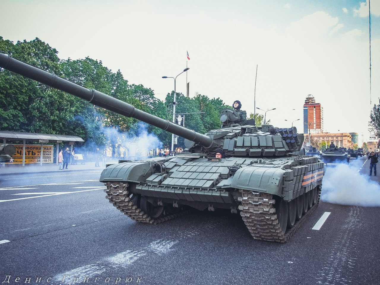 Фото- видеорепортаж с подготовки к Параду Победы в Донецке Фото- видеорепортаж с подготовки к Параду Победы в Донецке