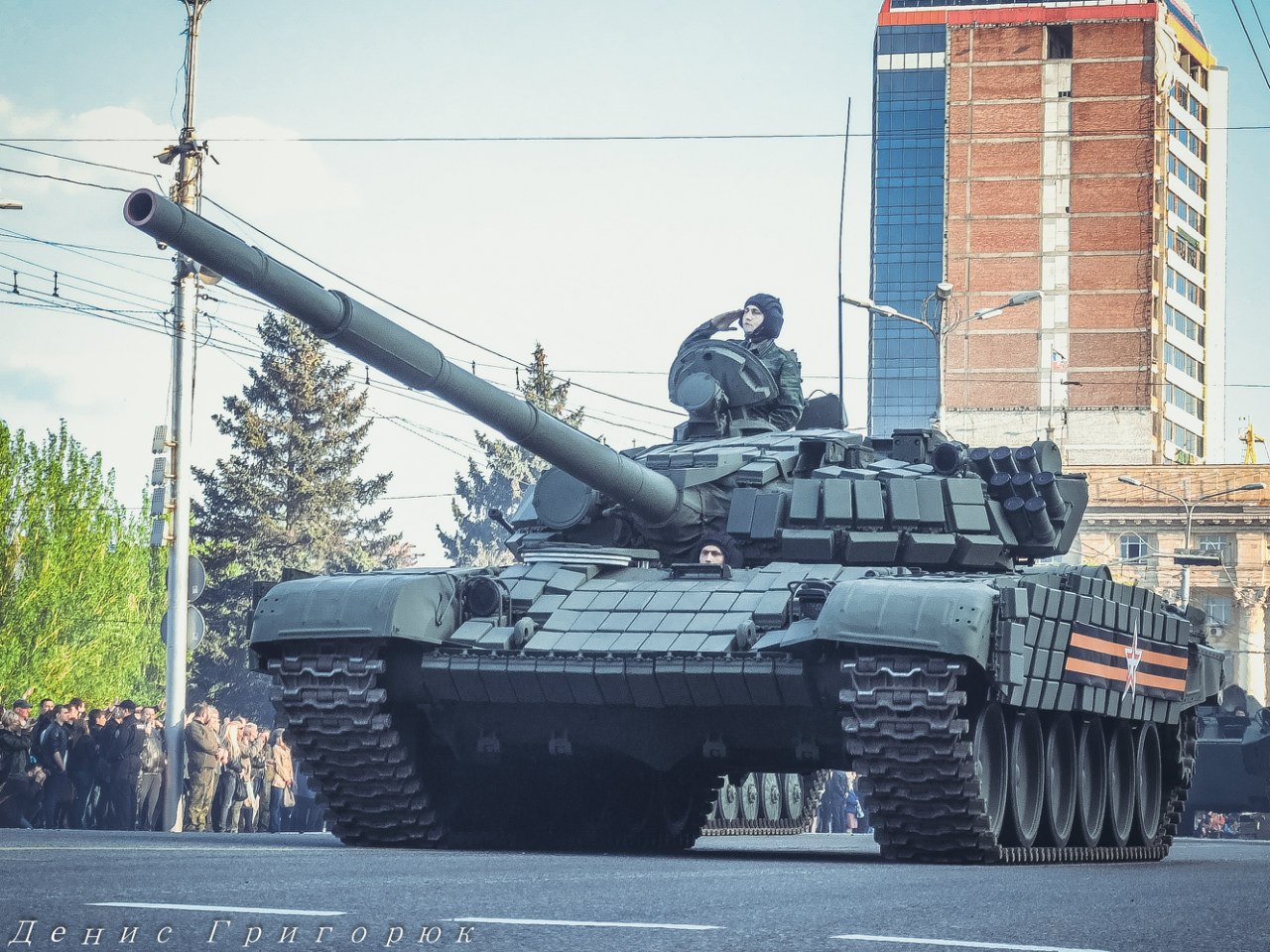 Фото- видеорепортаж с подготовки к Параду Победы в Донецке Фото- видеорепортаж с подготовки к Параду Победы в Донецке