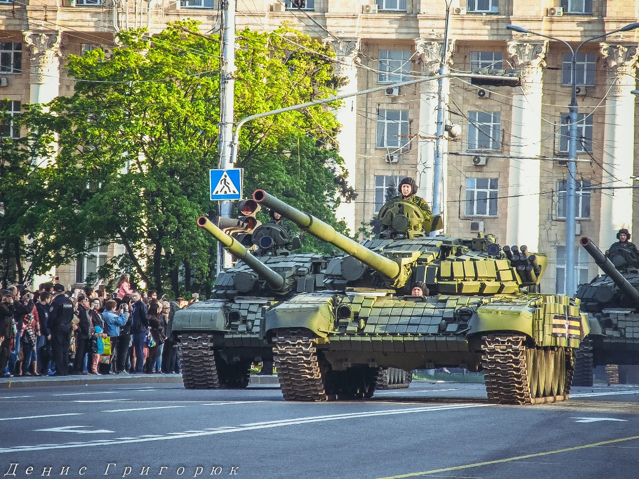Фото- видеорепортаж с подготовки к Параду Победы в Донецке Фото- видеорепортаж с подготовки к Параду Победы в Донецке