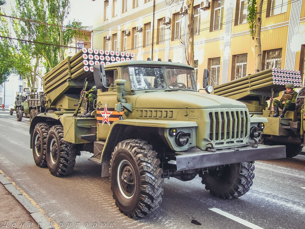 Фото- видеорепортаж с подготовки к Параду Победы в Донецке Фото- видеорепортаж с подготовки к Параду Победы в Донецке