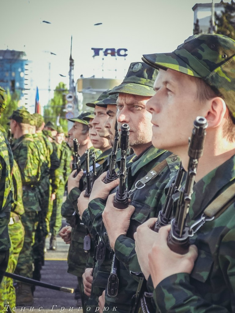 Фото- видеорепортаж с подготовки к Параду Победы в Донецке Фото- видеорепортаж с подготовки к Параду Победы в Донецке