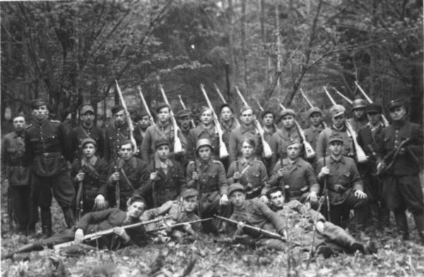 УПА - “союзники” по антигитлеровской коалиции УПА - “союзники” по антигитлеровской коалиции