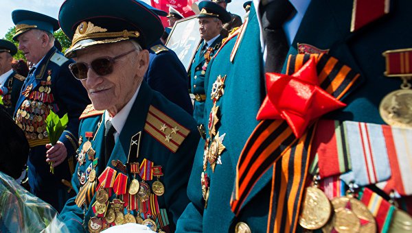 Правый сектор запугивает ветеранов Правый сектор запугивает ветеранов