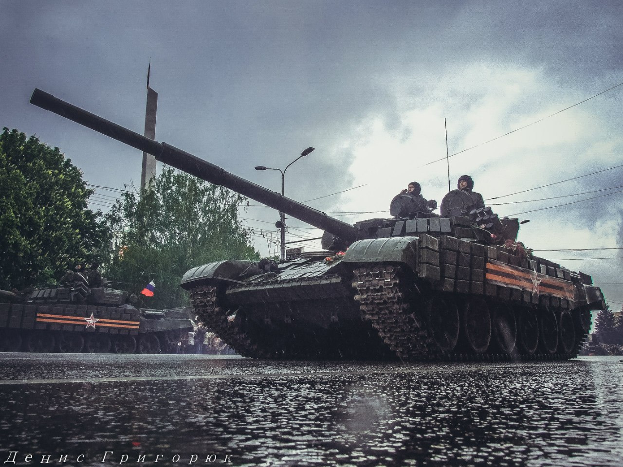 Онлайн-трансляция парада в честь Дня Победы в Донецке Онлайн-трансляция парада в честь Дня Победы в Донецке