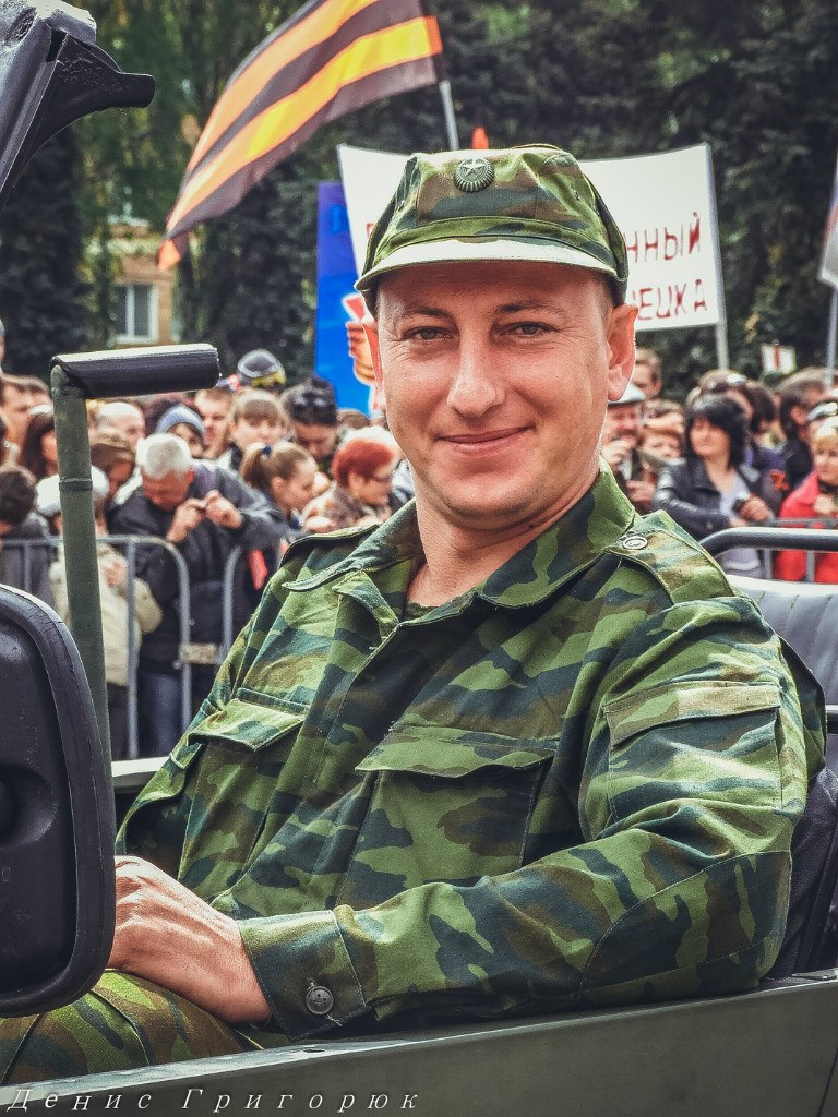 Онлайн-трансляция парада в честь Дня Победы в Донецке Онлайн-трансляция парада в честь Дня Победы в Донецке