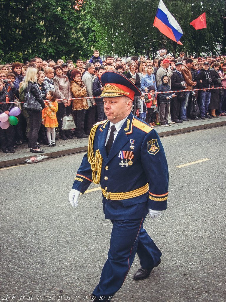 Онлайн-трансляция парада в честь Дня Победы в Донецке Онлайн-трансляция парада в честь Дня Победы в Донецке