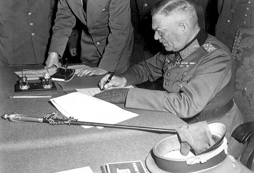 9 мая 1945 г. Текст Акта о безоговорочной капитуляции Германии. 9 мая 1945 г. Текст Акта о безоговорочной капитуляции Германии.